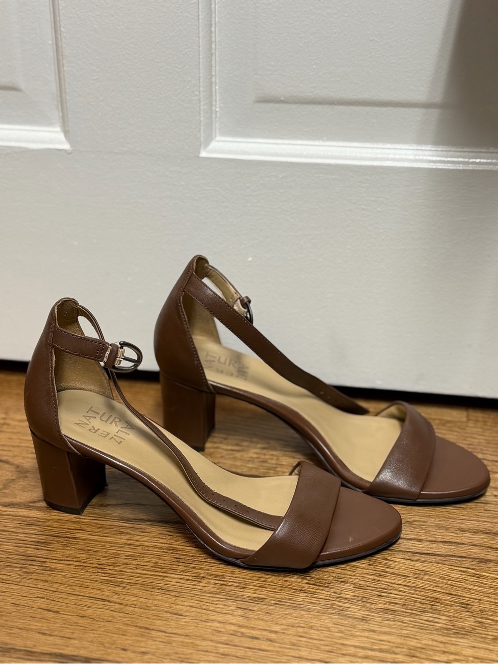 Naturalizer Tan Brown Ankle-Strap Block Heel Sandals